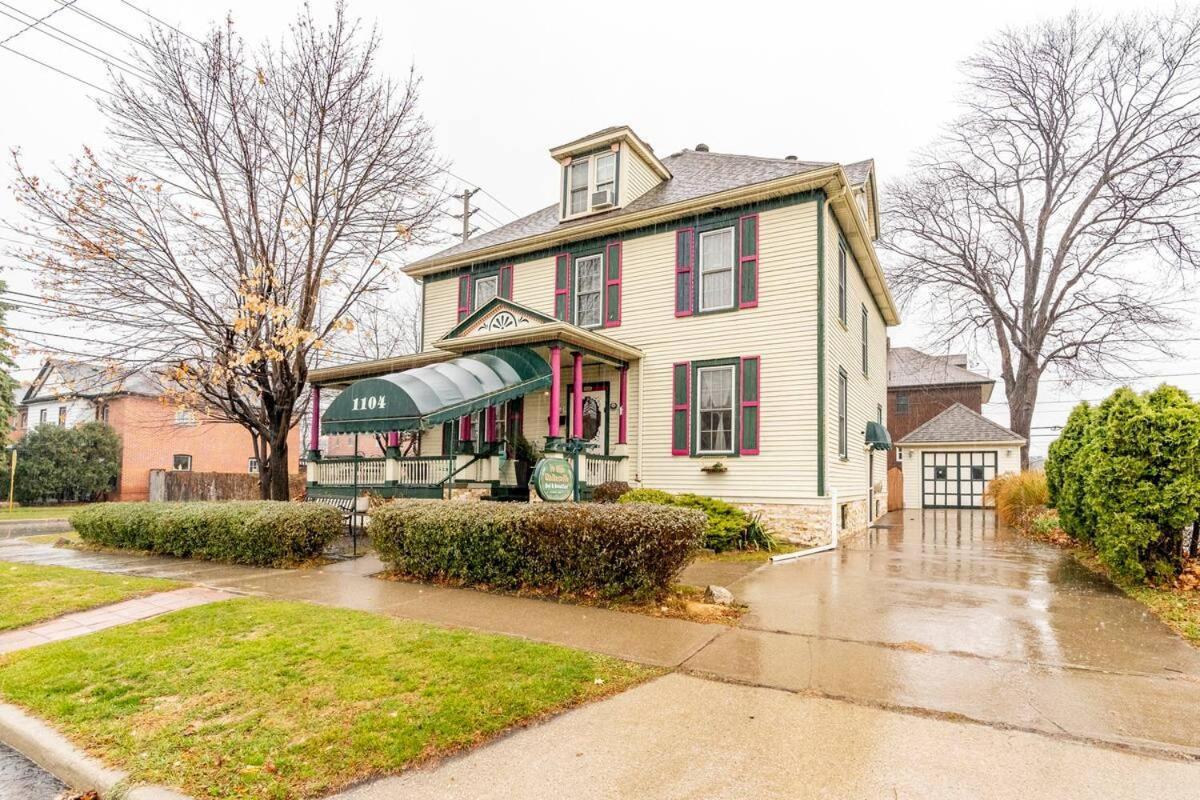 Ye Olde Walkerville Bed & Breakfast Windsor Exterior foto